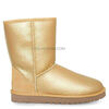 Как сохранить цвет угг Classic Tall песочные (Sand): советы и рекомендации