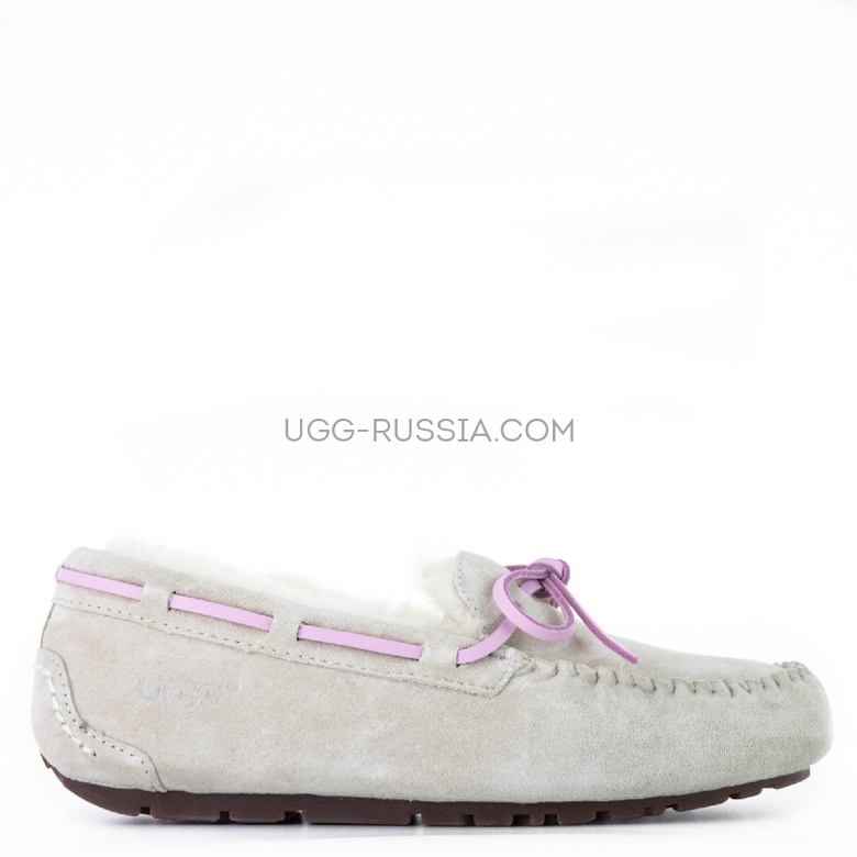 UGG Dakota White